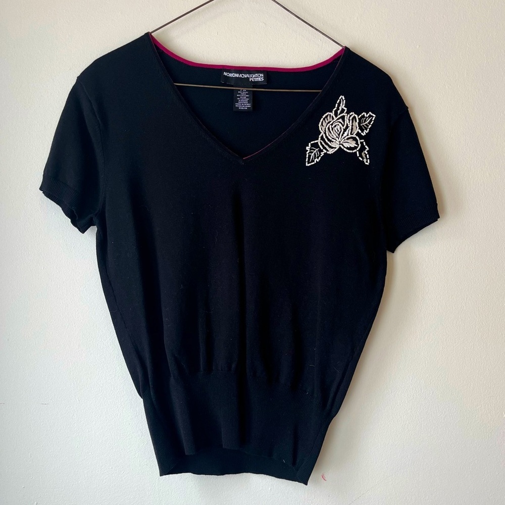 Silk blend short sleeve beaded black top office medium petite